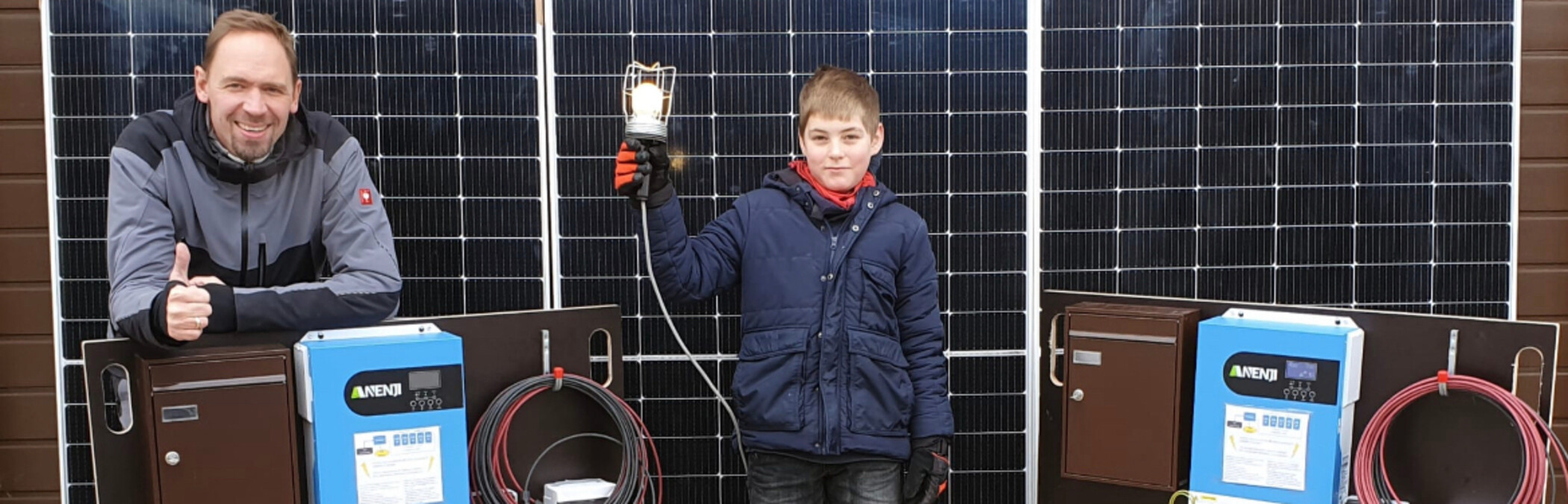 Mobile Photovoltaikanlagen für Bessarabien mit Solarmodulen und Wechselrichtern