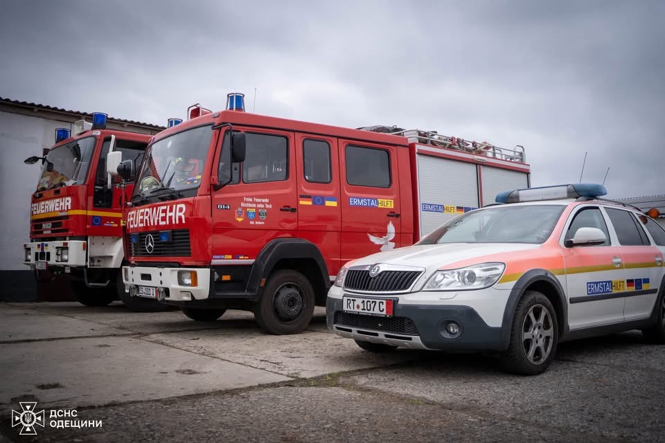 Zwei Feuerwehrfahrzeuge für die Ukraine