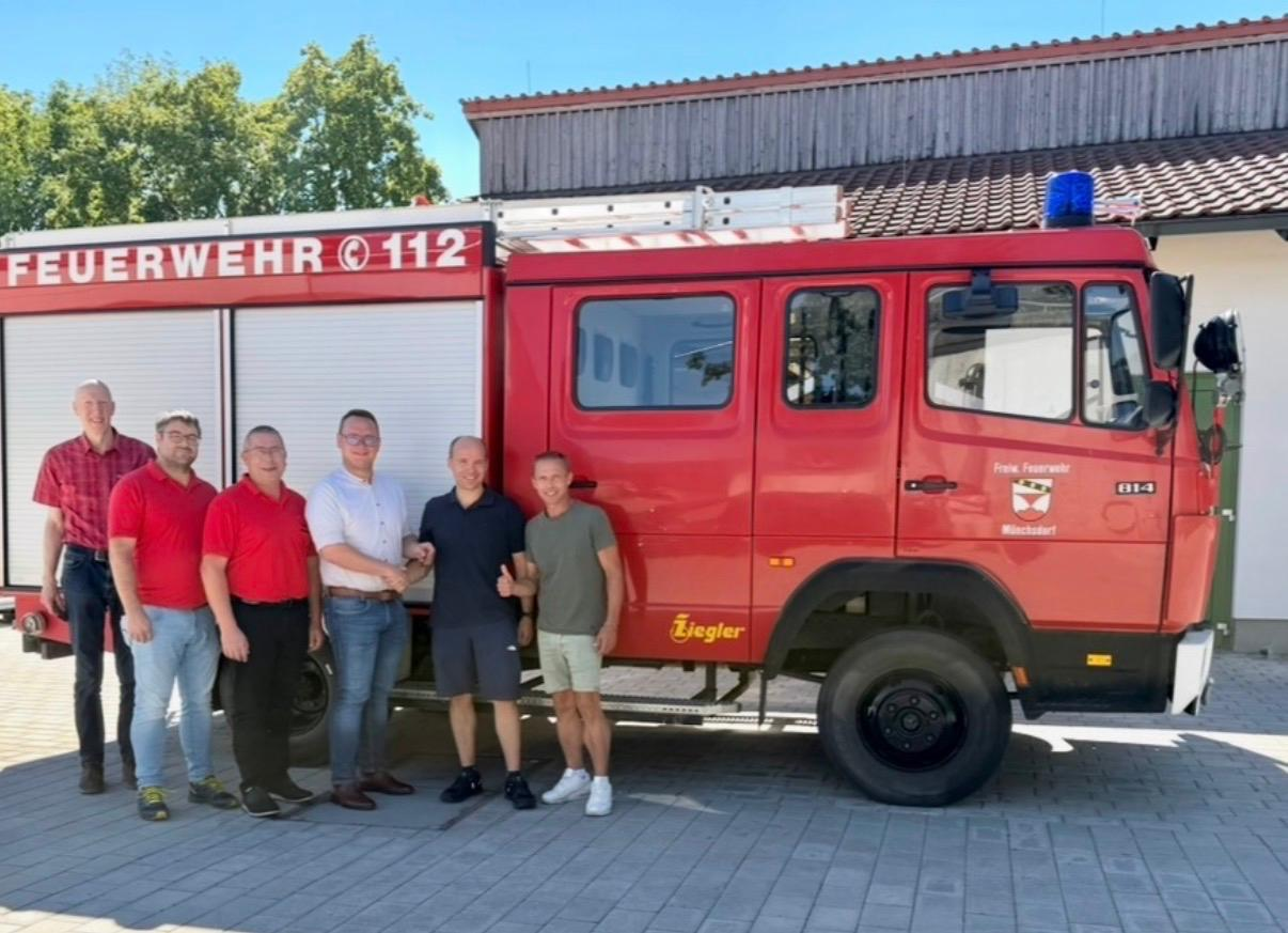 Übernahme des Löschgruppenfahrzeugs LF 8/6 in Roßbach am 14. August 2026